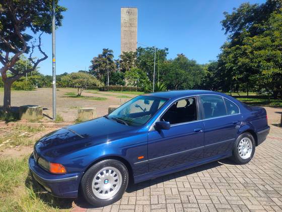 BMW 528i 2.8 SEDAN 24V GASOLINA 4P MANUAL BMW 528i 2.8 SEDAN 24V GASOLINA 4P MANUAL